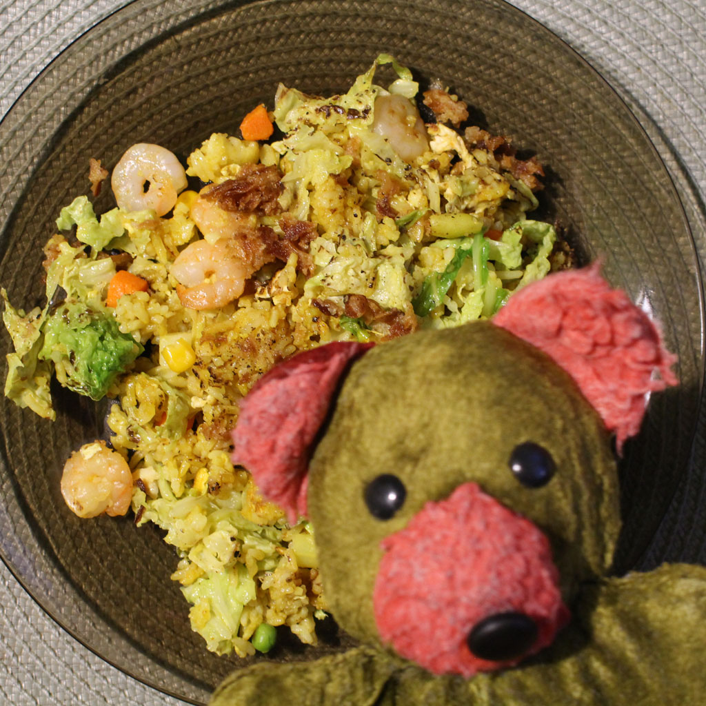  Golden rice with shrimps